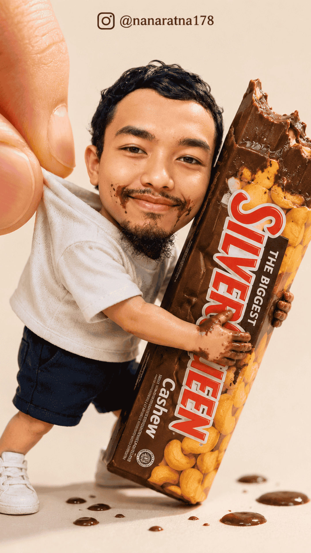 Prompt Miniatur Peluk Coklat